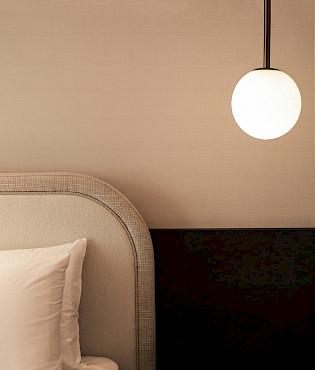 Headhunters for hospitality furniture sales – recruiting for hotel and restaurant furnishings